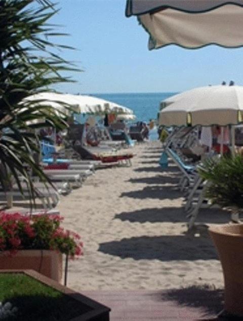 Hotel Torremaura Milano Marittima Esterno foto